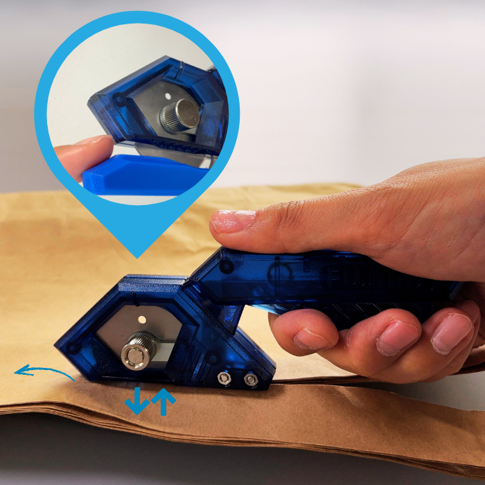 安全シートカッター「はさみカッターくん」